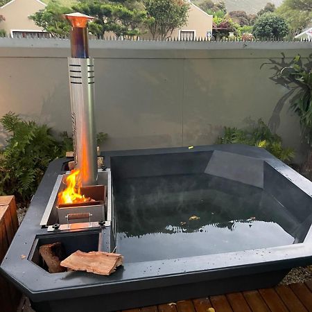 Seven On Flora- Hot Tub, Modern With Amazing Outside Area Villa Hermanus Eksteriør bilde
