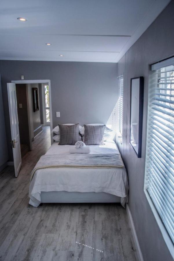 Seven On Flora- Hot Tub, Modern With Amazing Outside Area Villa Hermanus Eksteriør bilde